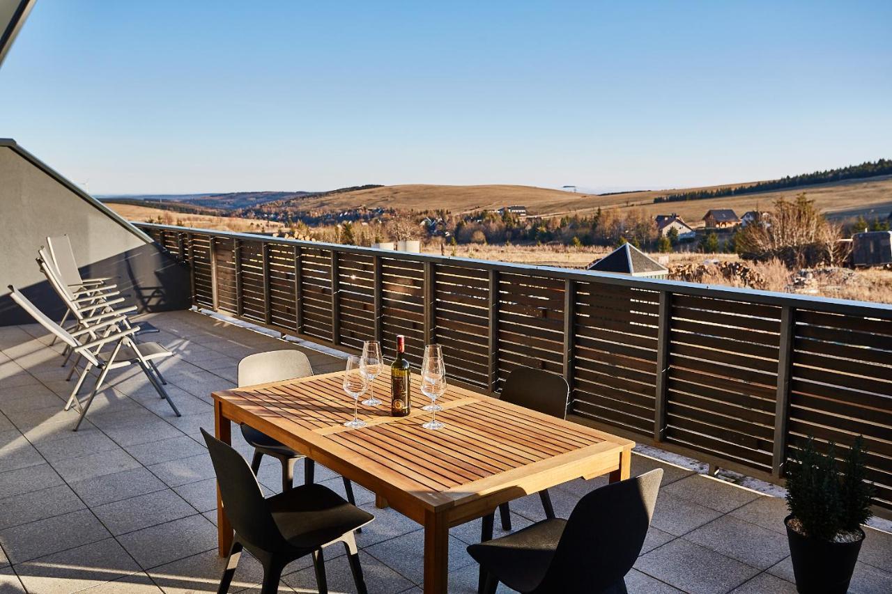 Mountain Apartments Klinovec Hexagon โลชนา โปด กลิโนฟเซม ภายนอก รูปภาพ